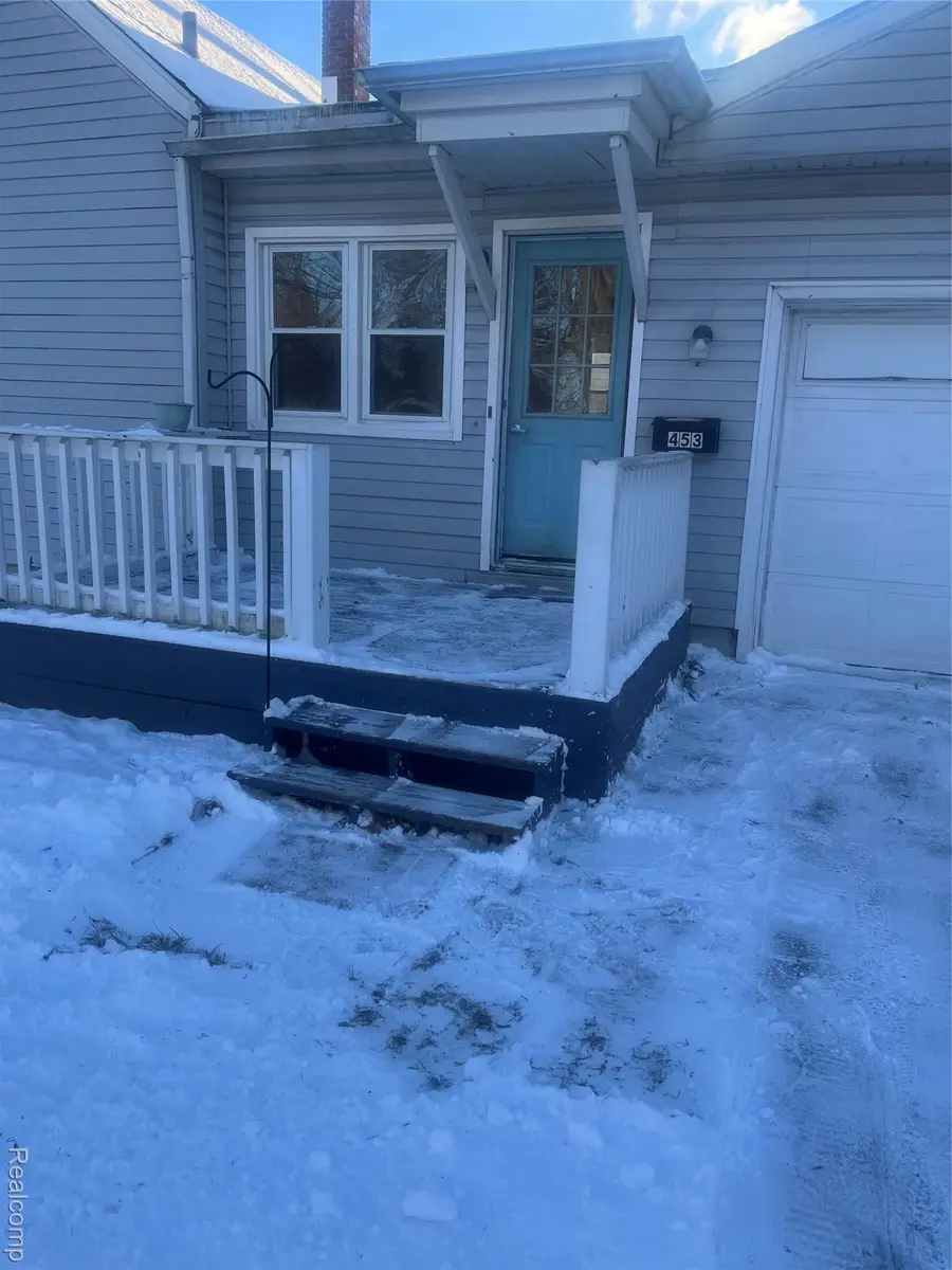 453 Riverside Avenue, Adrian, MI 49221 - Image #2