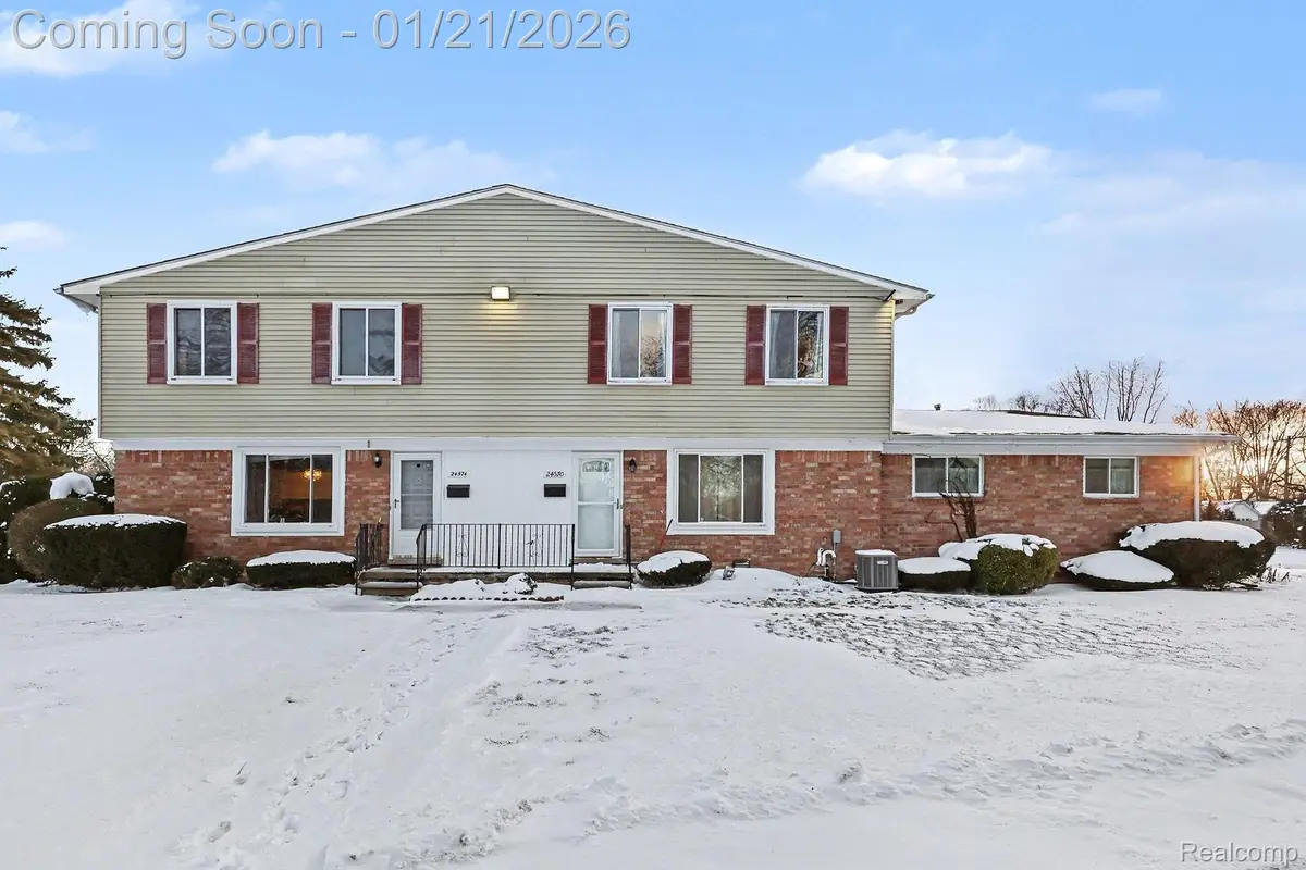 24570 Quad Park Lane, Clinton Township, MI 48035 - Image #1