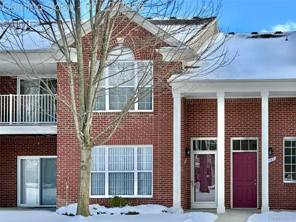 1709 Deepwood Circle #57, Rochester, MI 48307