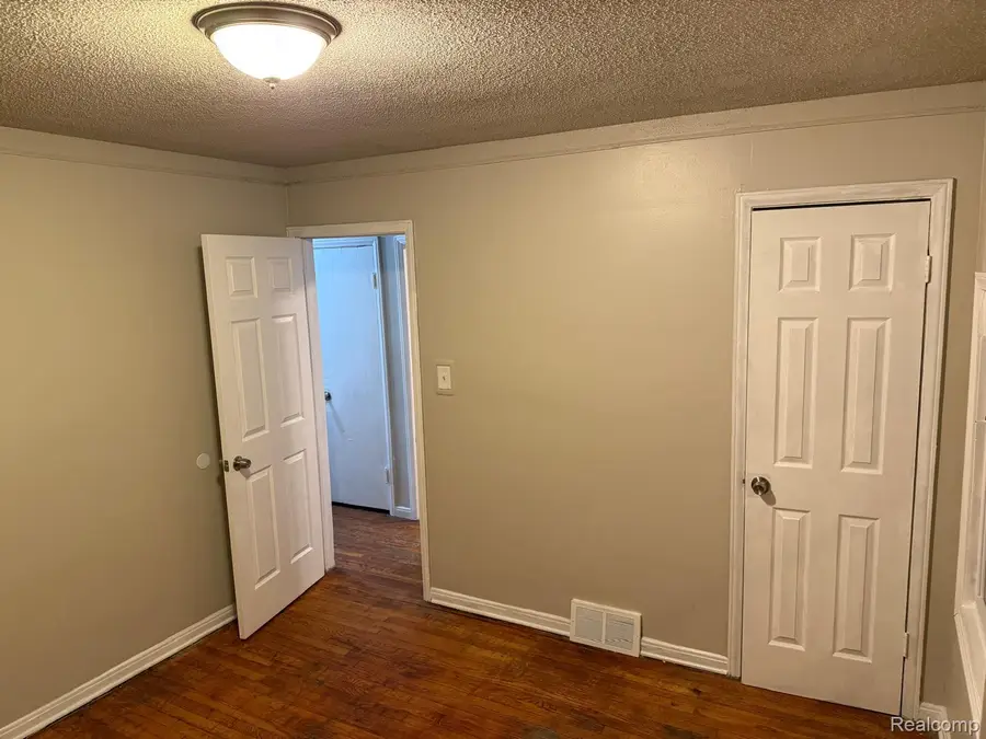20020 Pelkey Street, Detroit, MI 48205 - Image #3