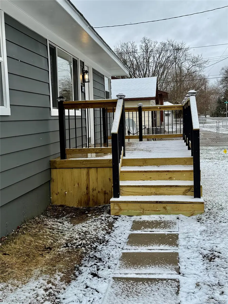 4108 Brown Street, Flint, MI 48532 - Image #3