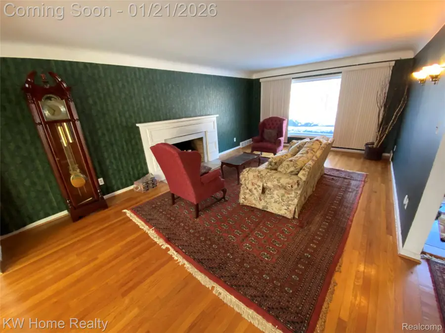 18635 San Diego Boulevard, Lathrup Village, MI 48076 - Image #2