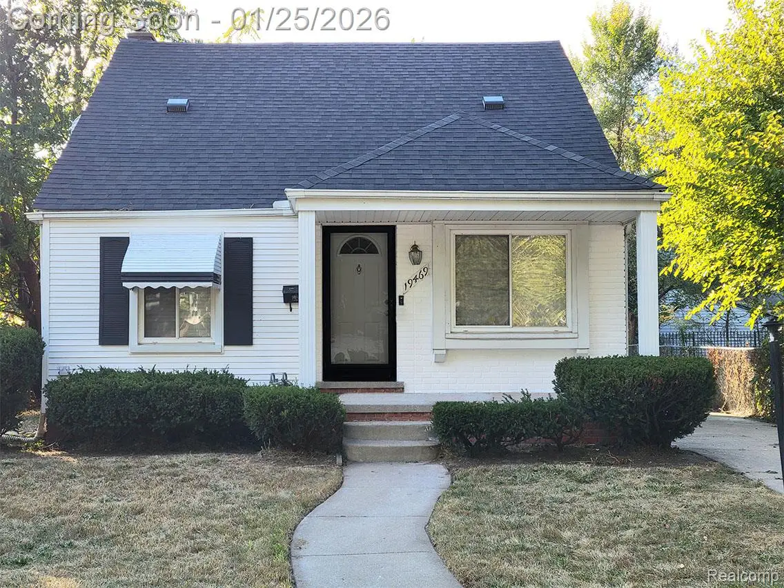 19469 Sunderland Road, Detroit, MI 48219 - Image #1