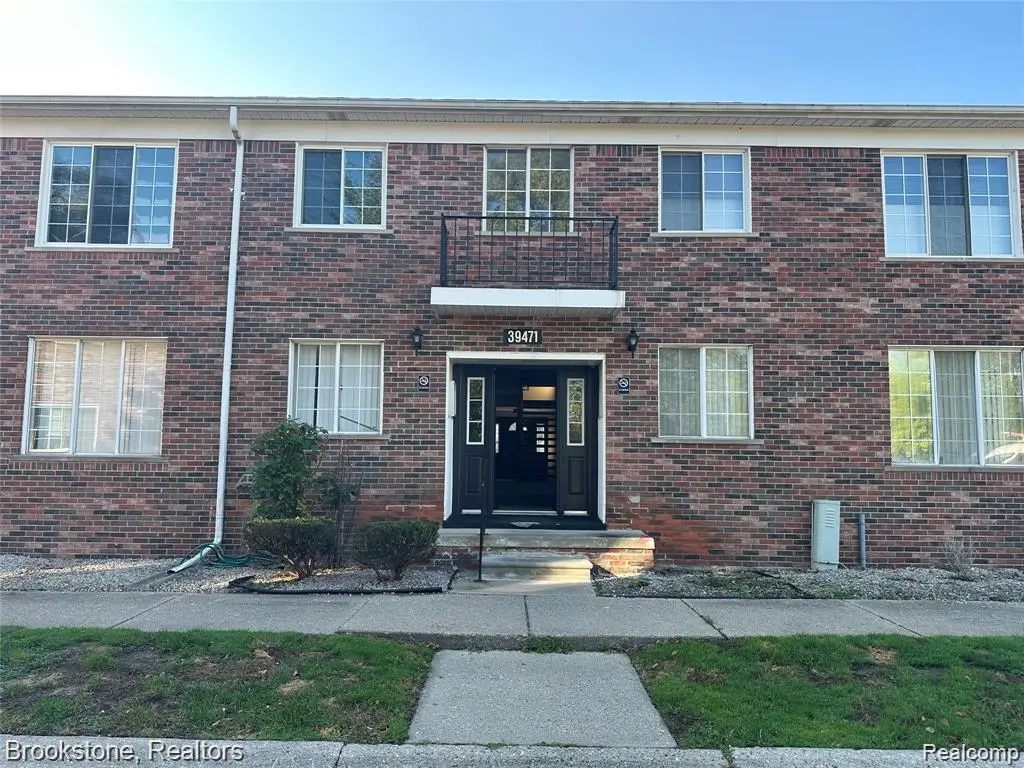 39471 Van Dyke Avenue, Sterling Heights, MI 48313 - Image #1