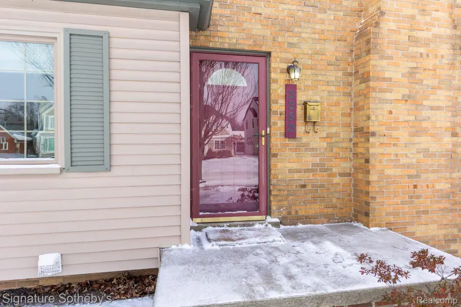 2252 Pembroke Road, Birmingham, MI 48009 - Image #3