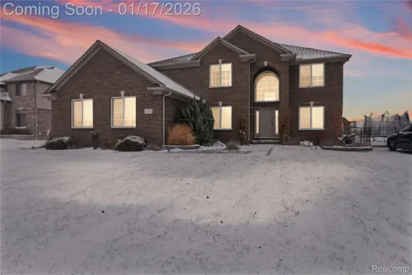 32363 Adam Brown Drive, Rockwood, MI 48173