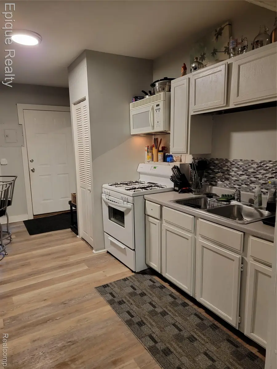 2904 Vanness Street, Port Huron, MI 48060 - Image #2