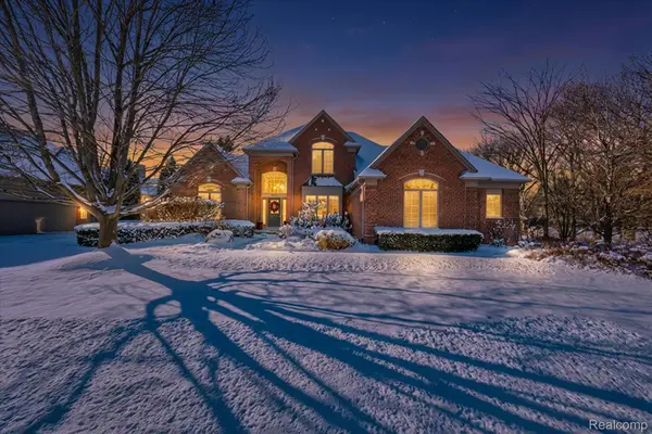 57165 Willow Ridge Boulevard, Washington, MI 48094