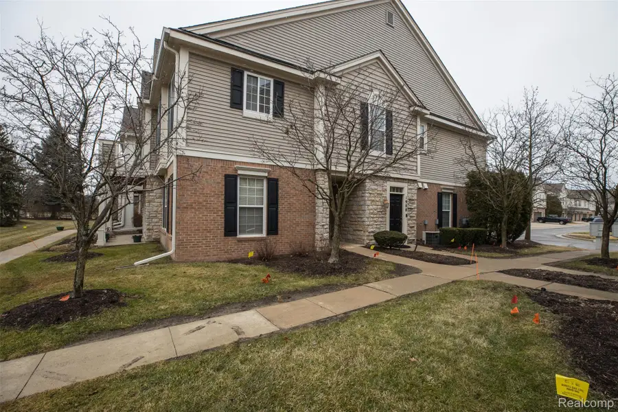 1890 Cedar Valley Drive #38, Canton, MI 48188 - Image #3