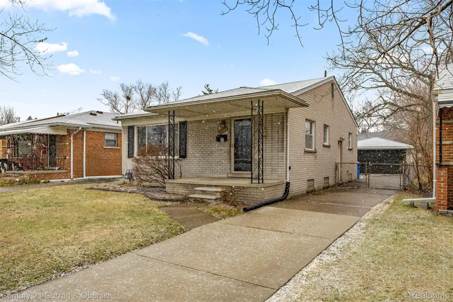 24084 Currier Street, Dearborn Heights, MI 48125 - Image #3
