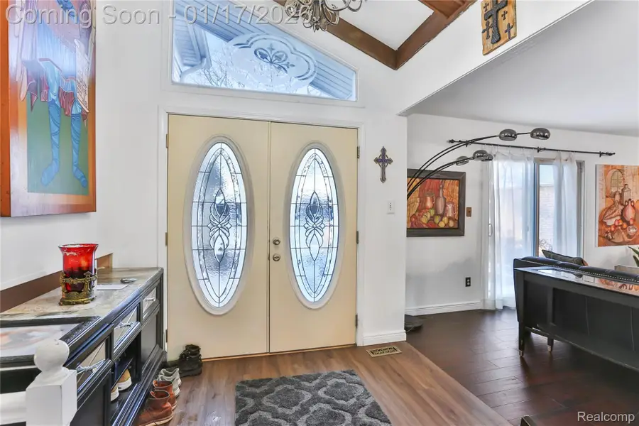 39476 Bella Vista Drive, Sterling Heights, MI 48313 - Image #3