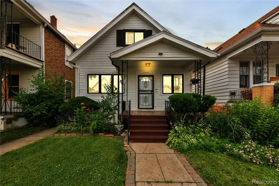 12099 Klinger Street, Hamtramck, MI 48212 - Image #2