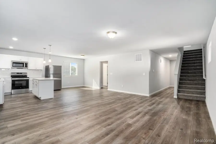 8111 Moonlight Creek Lane, Fowlerville, MI 48836 - Image #2