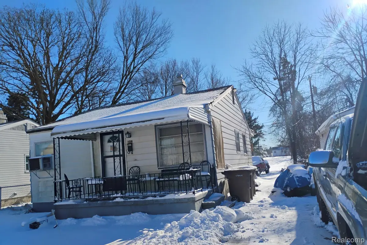 106 E Hopkins Avenue, Pontiac, MI 48340 - Image #1