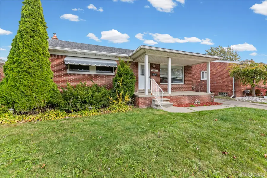 24894 Johnston Avenue, Eastpointe, MI 48021 - Image #3