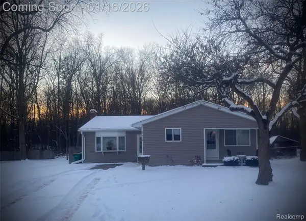 27972 Waltz Road, NewBoston, MI 48164