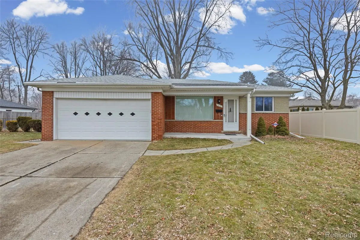 24149 Harvard Shore Drive, Saint Clair Shores, MI 48082 - #1