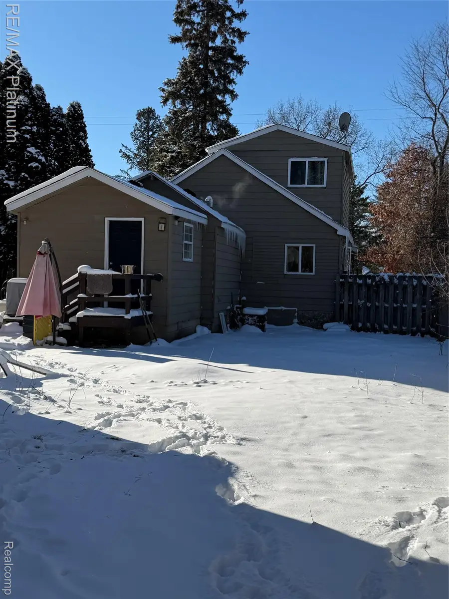 3426 Maple Ridge, Highland, MI 48356 - #3