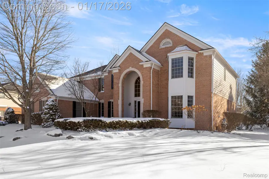 44570 White Pine Circle W, Northville, MI 48168 - Image #2