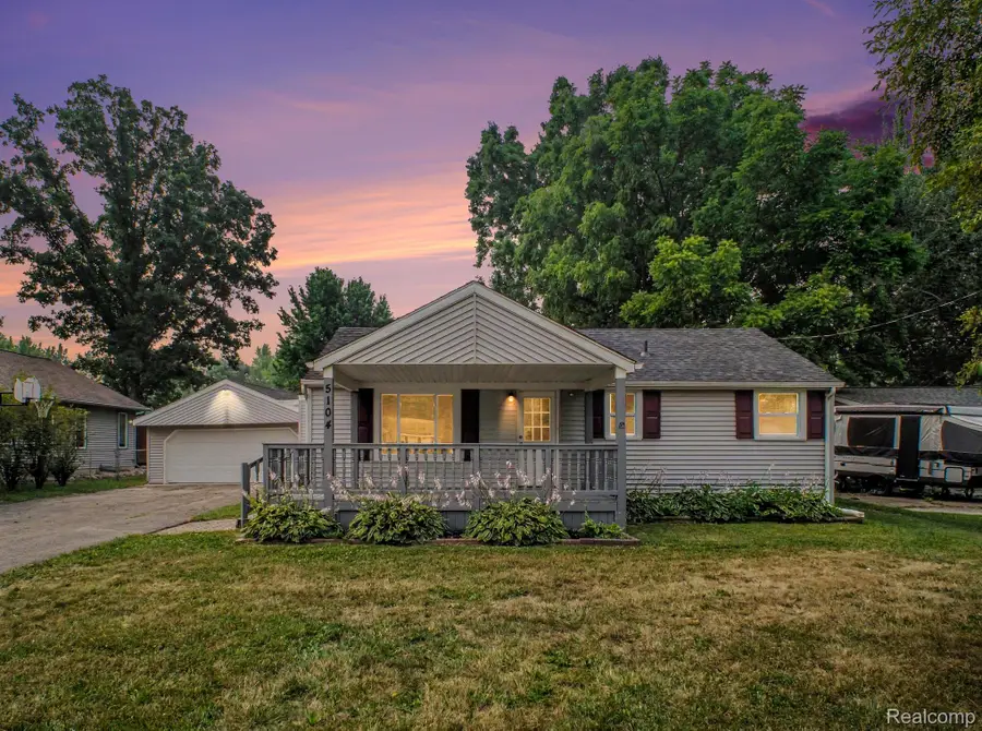 5104 Esta Drive, Flint, MI 48506 - #2