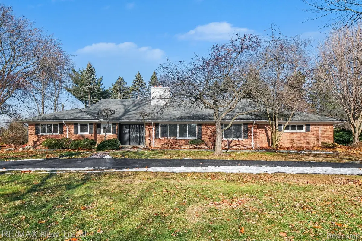 1227 Lenox Road, Bloomfield Hills, MI 48304 - Image #1