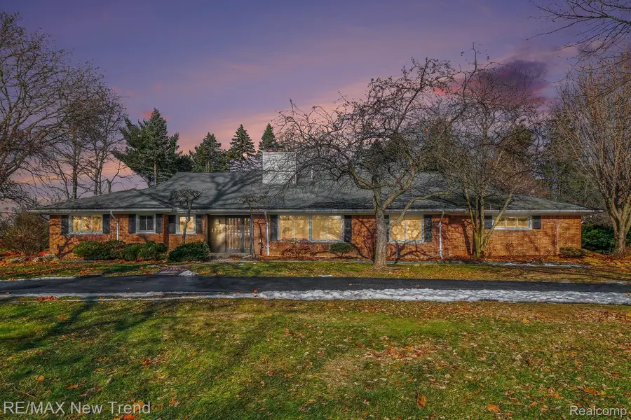 1227 Lenox Road, Bloomfield Hills, MI 48304 - Image #2