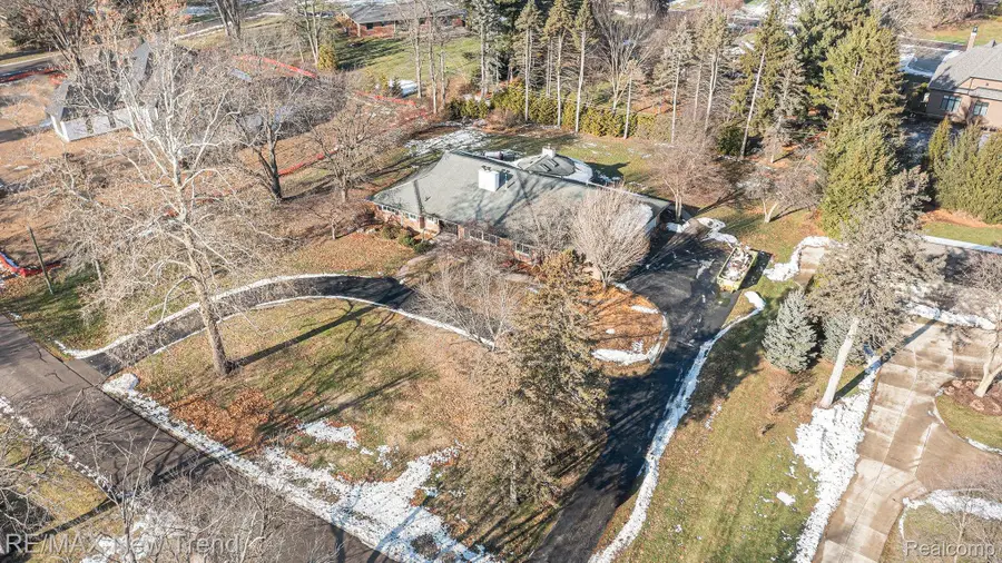 1227 Lenox Road, Bloomfield Hills, MI 48304 - Image #3