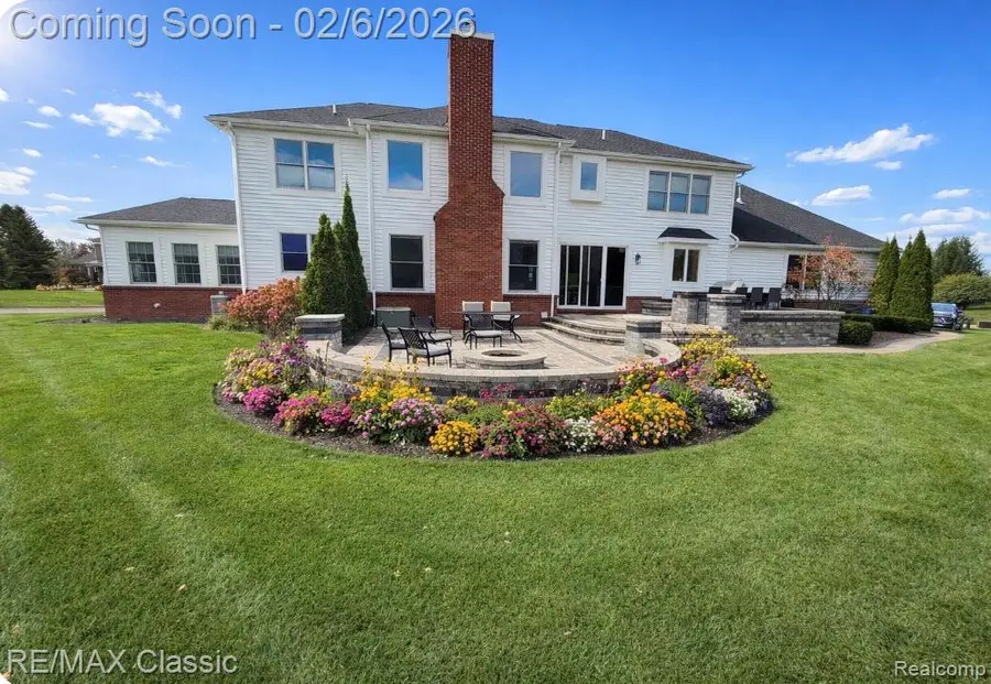 1994 Charles Court, Milford, MI 48380 - Image #2