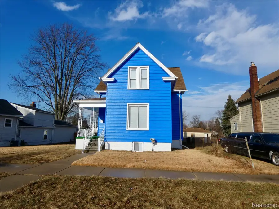 81 Fessenden Street, Mount Clemens, MI 48043 - #2