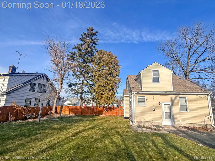 78 E Strathmore Avenue, Pontiac, MI 48340 - Image #3