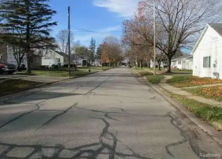 201 Grant Street, Auburn, MI 48611 - Image #3