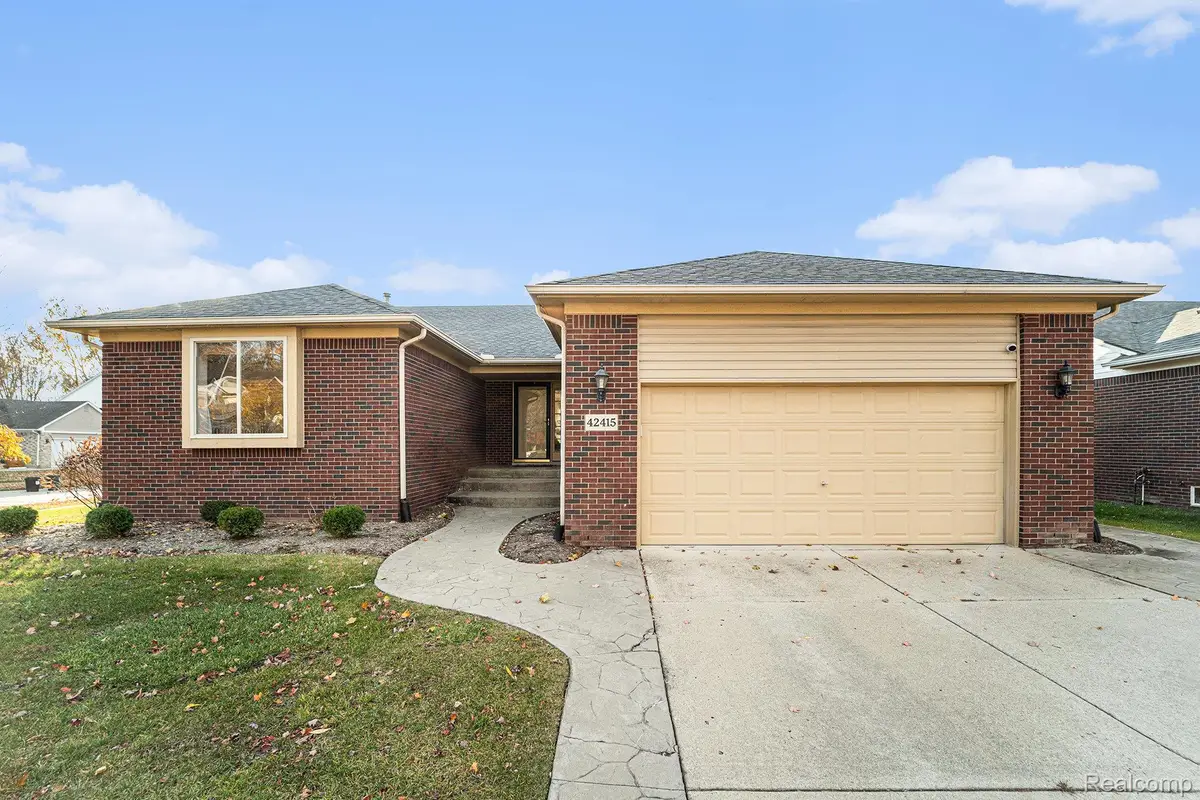 42415 Colorado Drive, Clinton Township, MI 48036 - Image #1