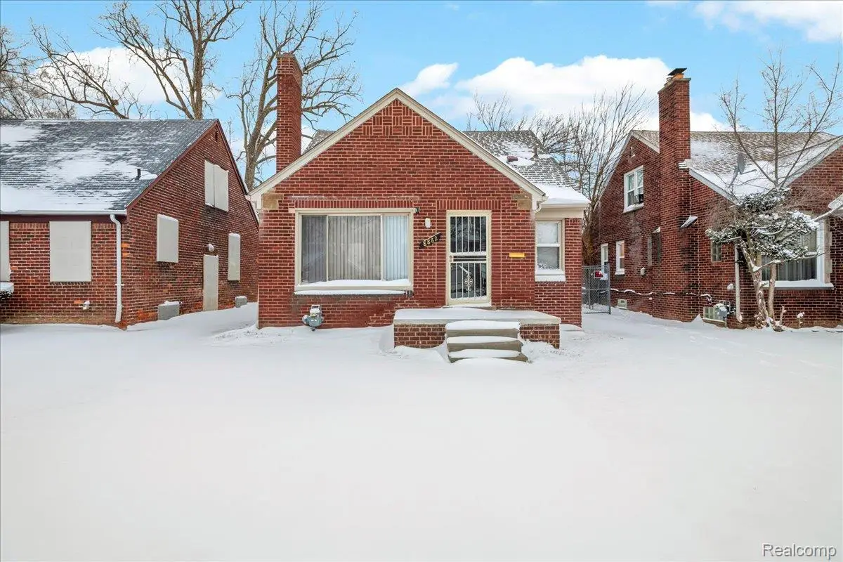 8882 Warwick Street, Detroit, MI 48228 - Image #1