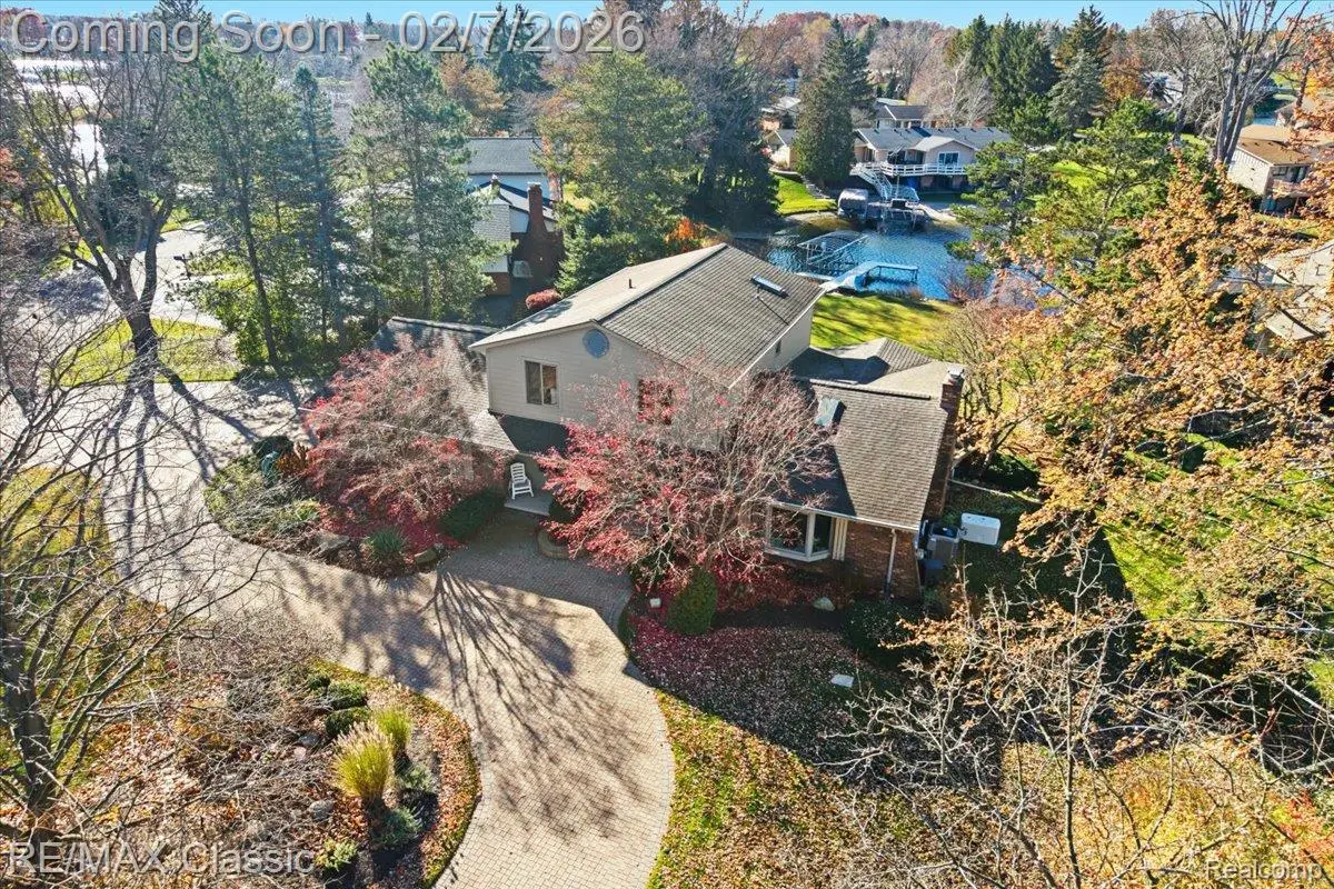 5067 Oakwood Court, Commerce Township, MI 48382 - Image #1