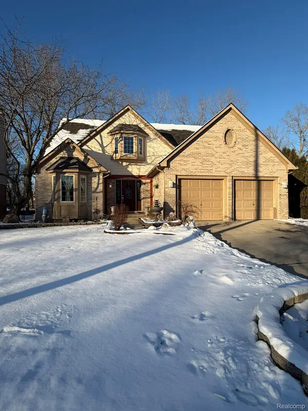 29830 Bobrich Street, Livonia, MI 48152