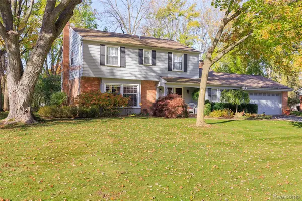 2132 Park Ridge Drive, BloomfieldHills, MI 48304