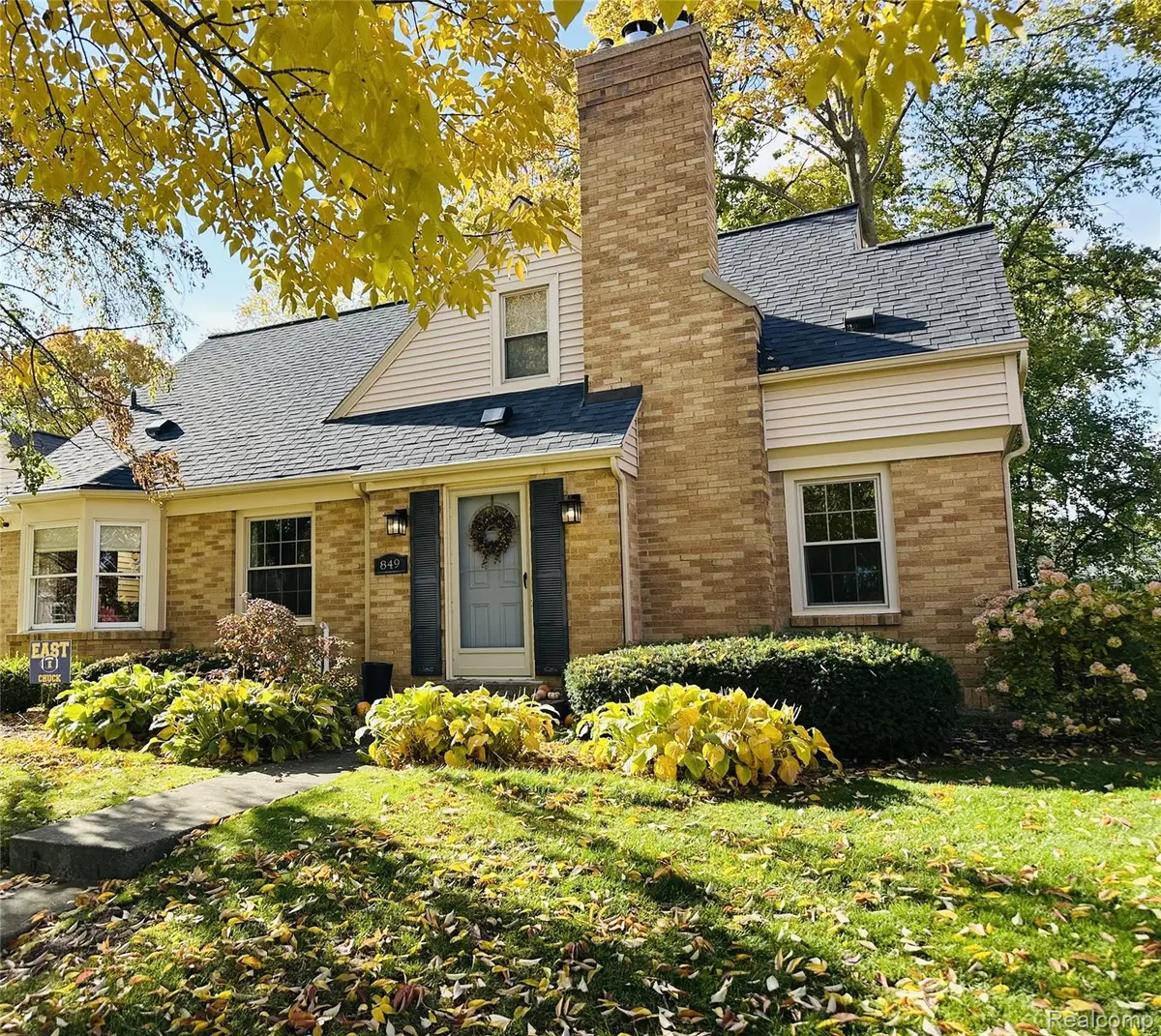 849 Maxwell Avenue Se, East Grand Rapids, MI 49506 - Image #1