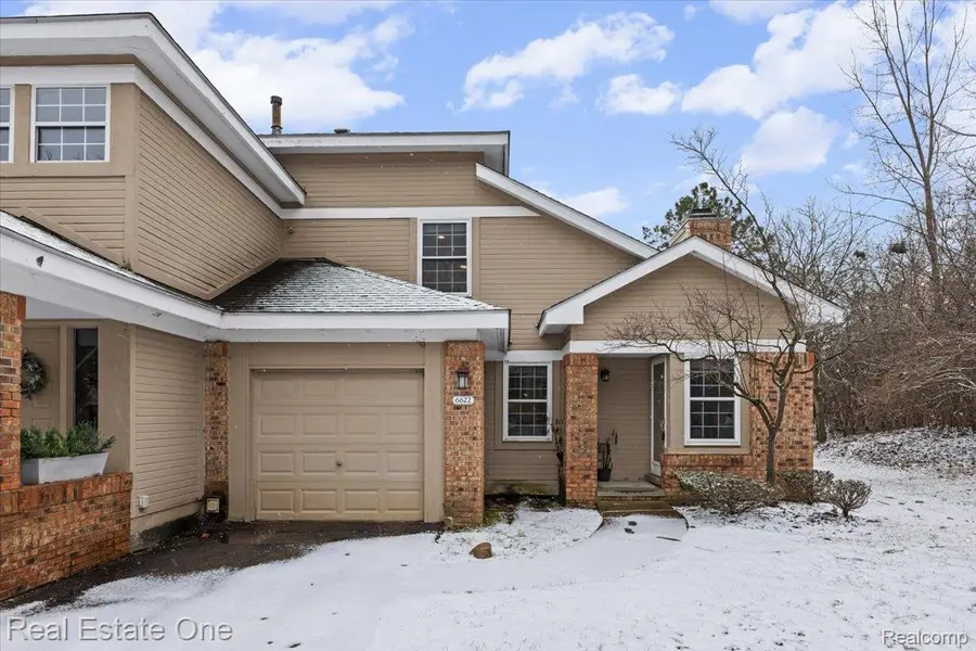 6622 Fieldstone Court, West Bloomfield, MI 48322 - Image #2