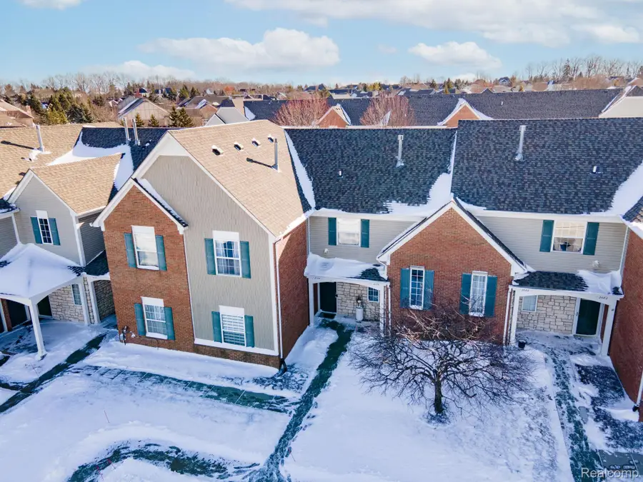 2104 Monarch Drive, Shelby Charter Township, MI 48316 - Image #2