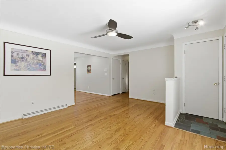 2155 Devonshire Road, Bloomfield, MI 48302 - Image #3