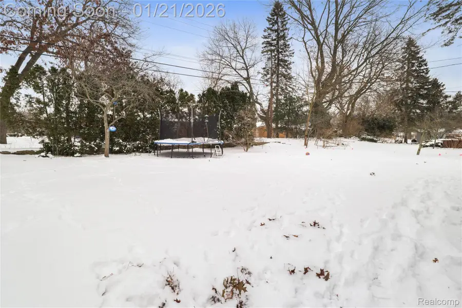 3172 Indianview Drive N, Waterford, MI 48329 - Image #2