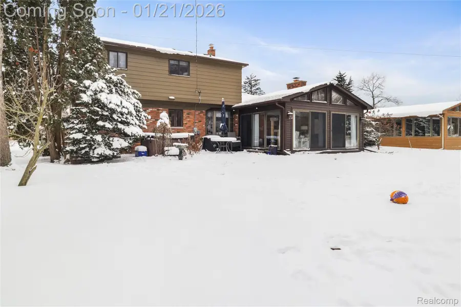 3172 Indianview Drive N, Waterford, MI 48329 - Image #3