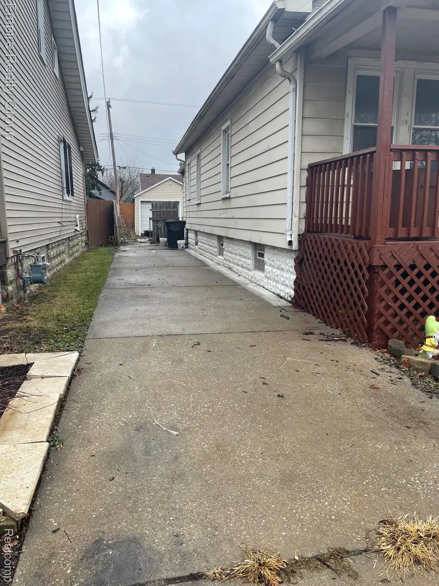 6873 Piedmont street Piedmont Street, Detroit, MI 48228 - Image #3