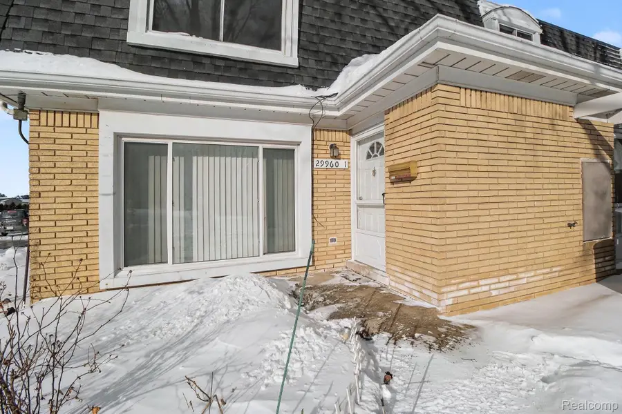 29960 City Center Drive #1, Warren, MI 48093 - #2