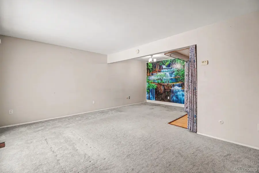 29960 City Center Drive #1, Warren, MI 48093 - #3