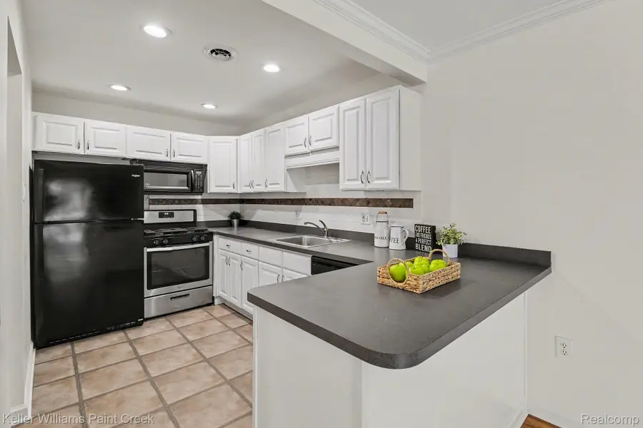 4715 Coolidge Highway #5, Royal Oak, MI 48073 - Image #2