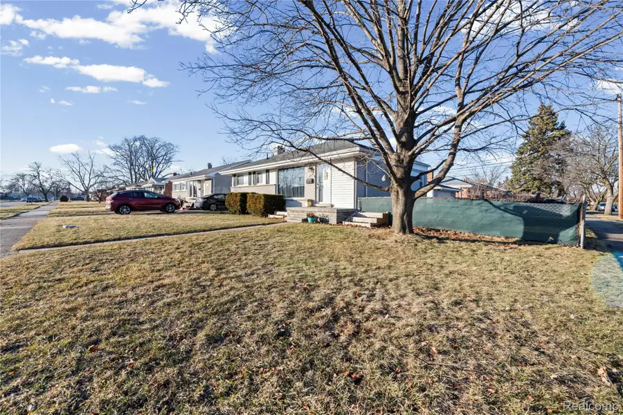 27616 Sheridan Street, Garden City, MI 48135 - Image #2