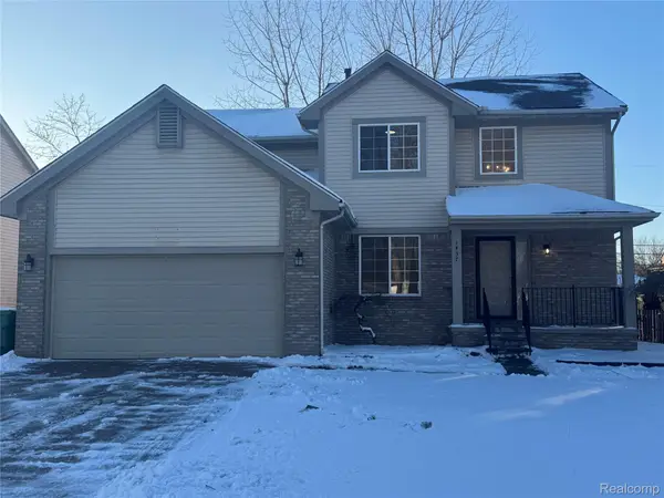 1437 Schuman Street, GardenCity, MI 48135