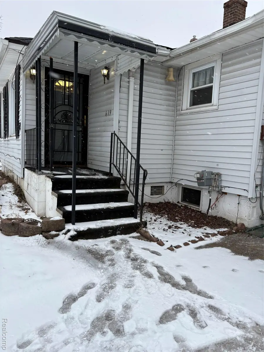 619 E Dartmouth Street, Flint, MI 48505 - Image #2