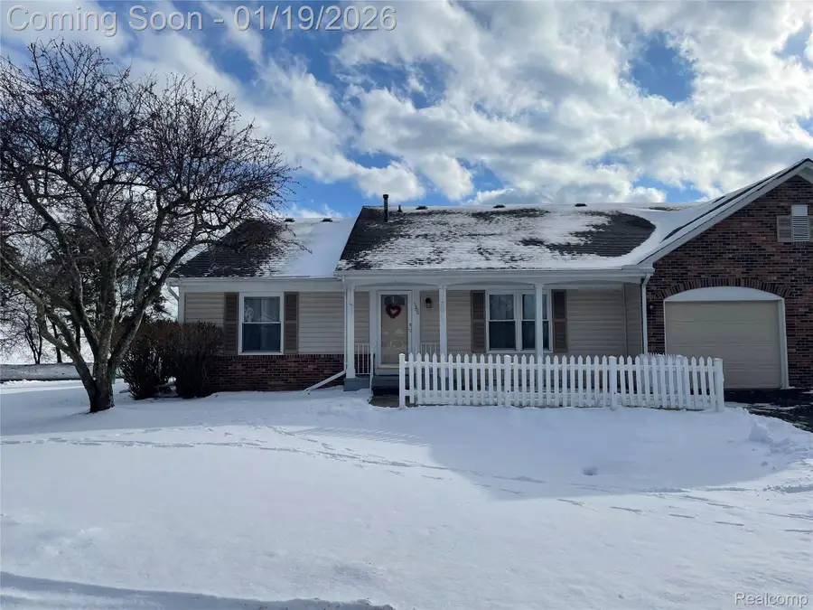 1300 North Drive, Saint Clair Shores, MI 48082 - Image #2